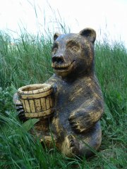 Медведь садовая фигура