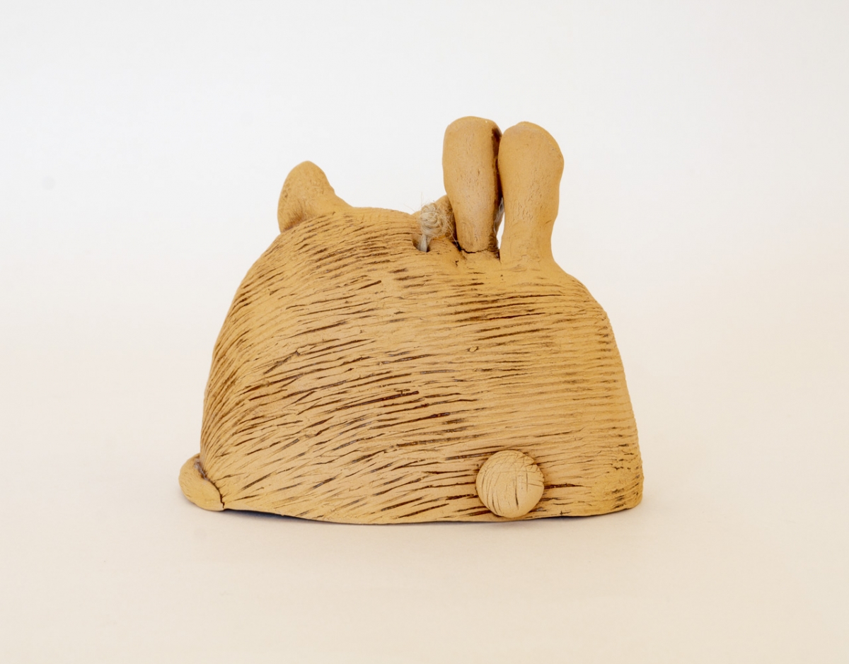 Кот с кроликом колокольчик керамика